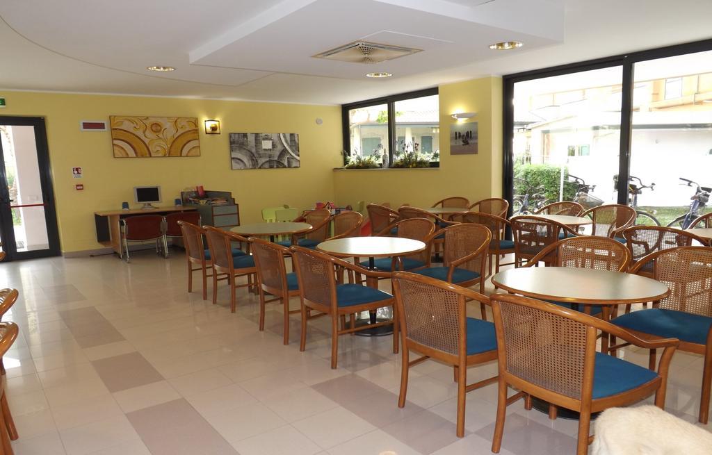 Hotel Villa Claudia Μπελάρια-Ιτζέα Μαρίνα Εξωτερικό φωτογραφία